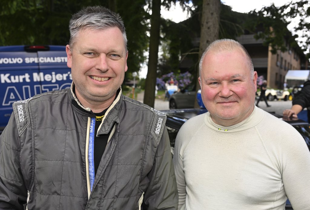 Heino Mejer og Erik Pedersen kunne glæde sig over en hård, men sportslig dyst. Kun et sekund skilte de to i mål.
(Foto: Michael Eisenberg)